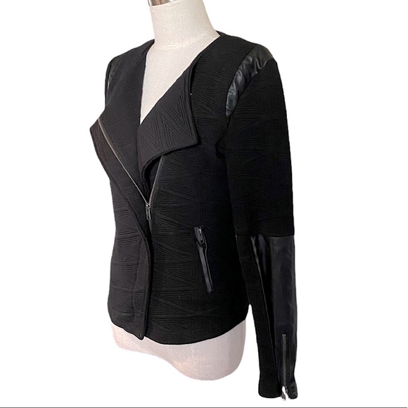 Sanctuary Black Quilted Moto Jacket with Zip & Vegan Leather Details/Small/EUC!! - Picture 2 of 6